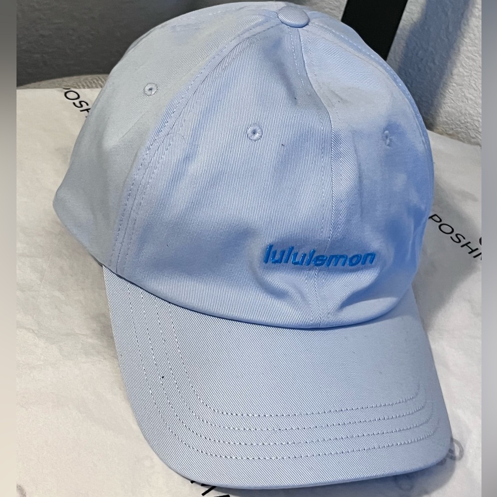 Lululemon NWOT AUTHENTIC classic unisex *Workmark Light Blue Ball Cap